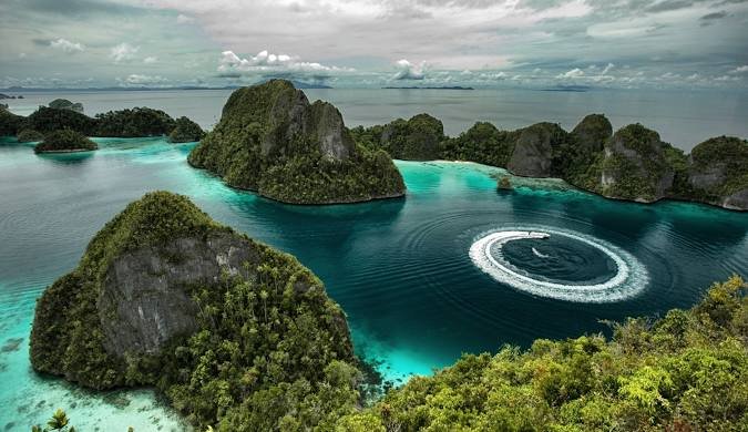 Jejak Cerita Bawah Laut Sorong: Mengintip Surga Terumbu Karang di Luar Raja Ampat