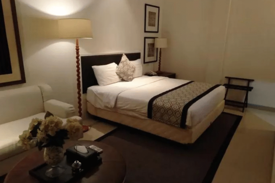 🏝️ Staycation Seru di M Hotel Sorong: Liburan Tenang Sebelum Menyebrang ke Raja Ampat