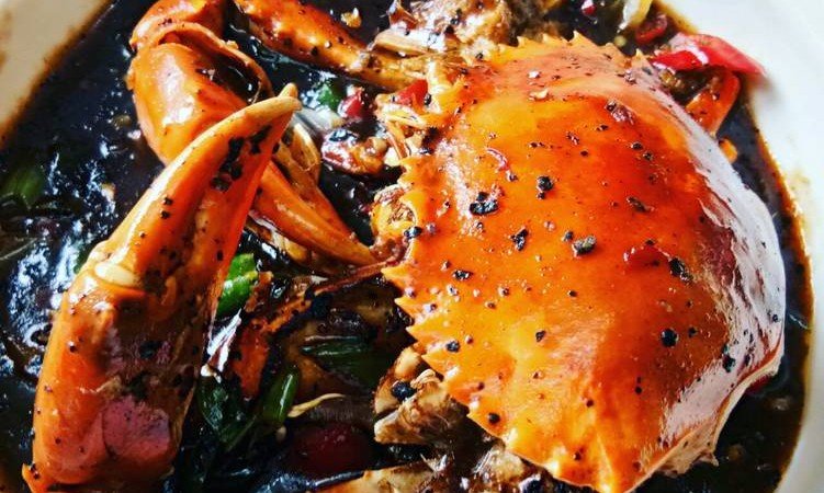 Peluang Bisnis Kuliner dan Oleh-Oleh Khas Kota Sorong di Tengah Gelombang Wisatawan