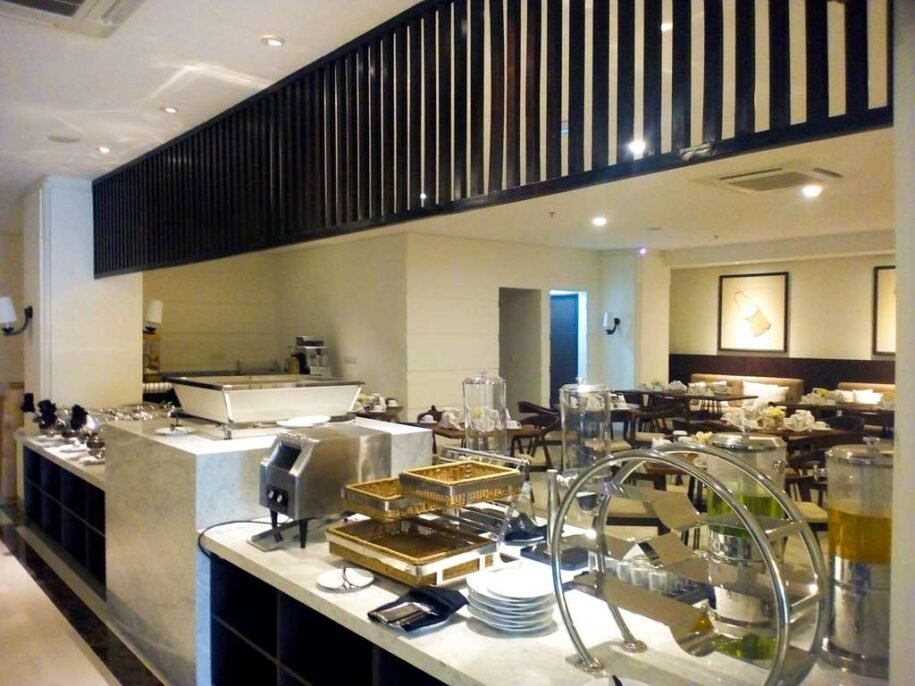 Staycation Eksotis di Sorong: Rekomendasi Hotel Nyaman dan Aktivitas Seru Tanpa Harus Menyeberang